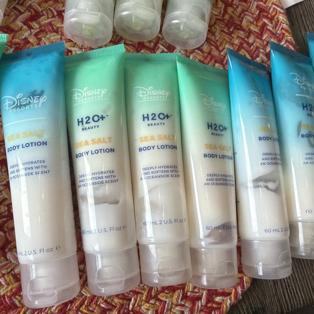 DISCONTINUED Disney H2O+ Resorts Beauty Shampoo Conditioner Bodywash Soap Lotion - Picture 2 of 12